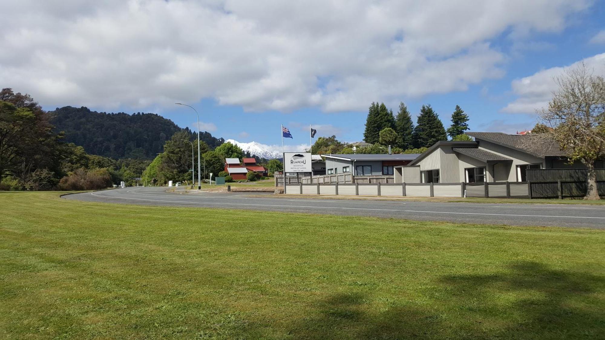 Ruapehu Mountain Motel & Lodge Огакуне Екстер'єр фото
